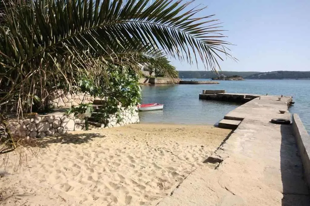 Apartment Supetarska Draga 11 Croatia